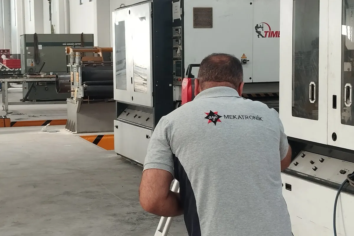Teodolit ile makina hizalama çalışması